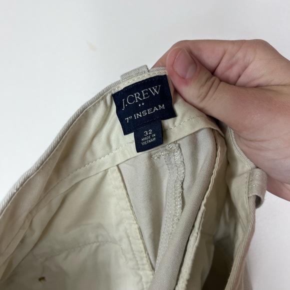 Mens J.Crew 7” stretch chino short - 32 waist - Picture 3 of 3